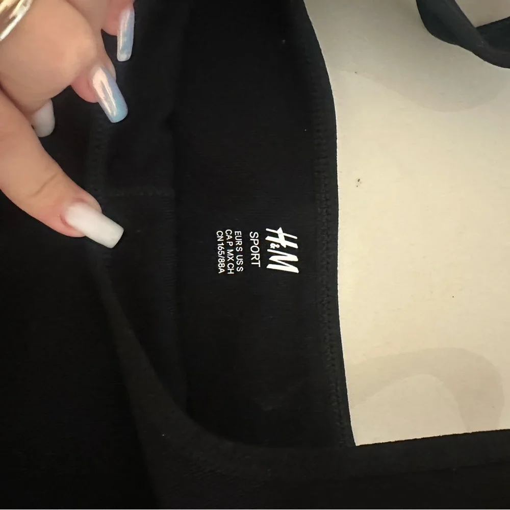 Black Ribbed Tank Top - Picture 2 of 2